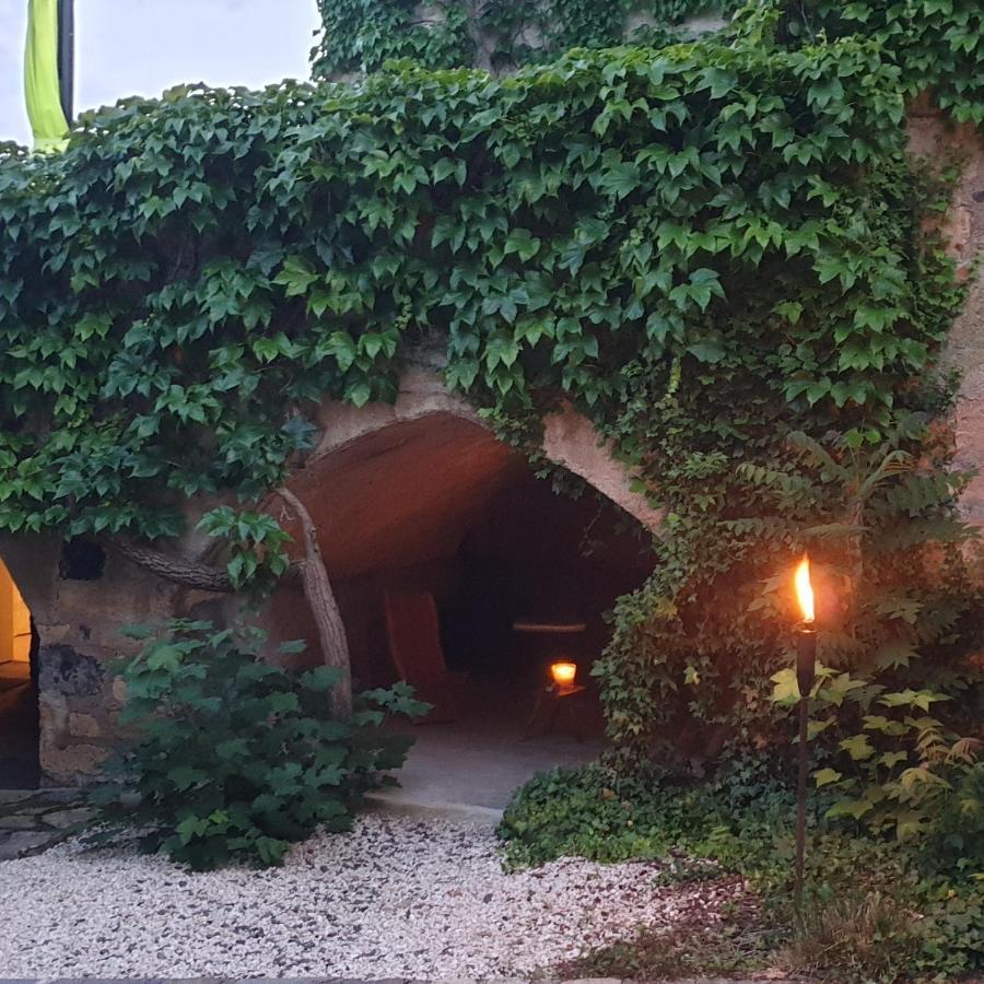 La Tour Noble Panzió Saint-Saturnin  Kültér fotó