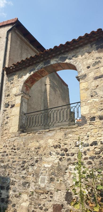 La Tour Noble Panzió Saint-Saturnin  Kültér fotó